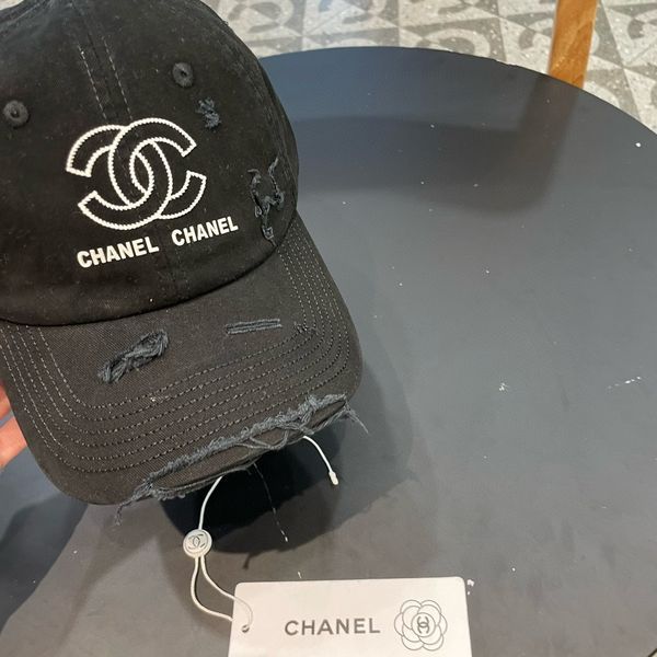 C*hanel  Hats Top XX20250411-52
