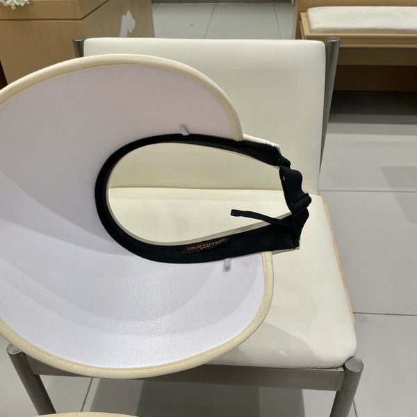 L*ouis V*uitton  Hats Top XX20250411-58