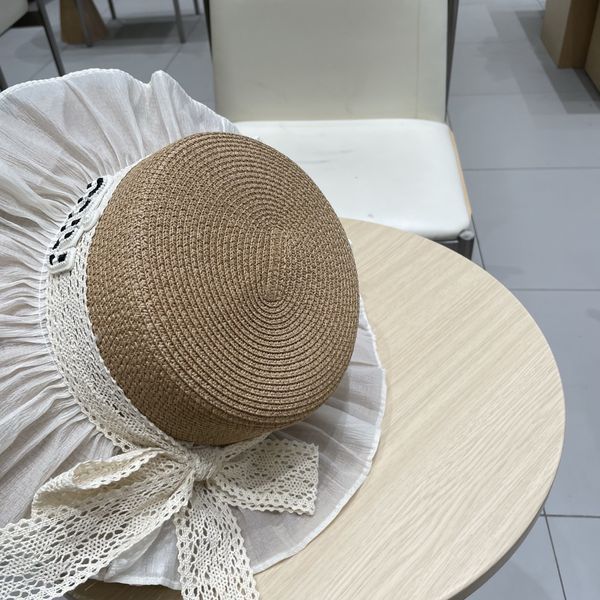 M*iuMiu  Hats Top XX20250413-26