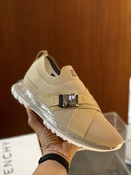 Givenchy  Top  Sneaker Low RR 20250415-146