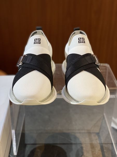 Givenchy  Top  Sneaker Low RR 20250415-146