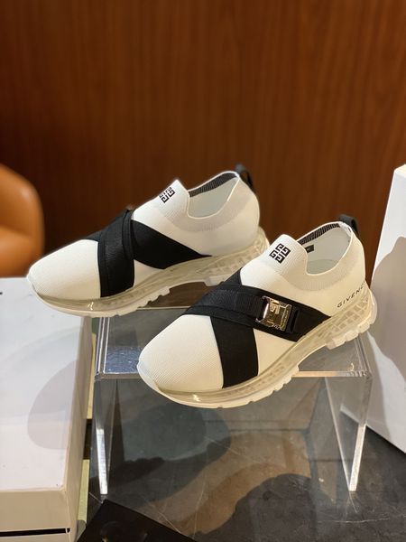 Givenchy  Top  Sneaker Low RR 20250415-146