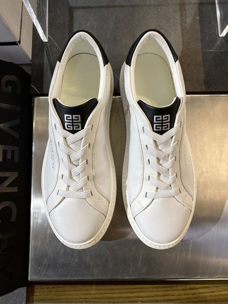 G*ivenchy Top Sneaker Low RR 20250416-133