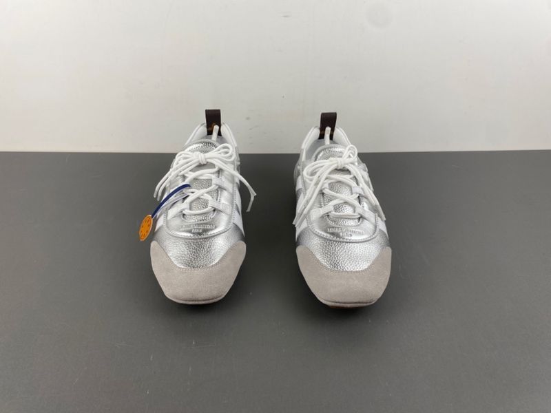 L*ouis V*uitton Top Sneaker women MK202507026-4