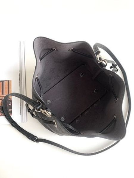 L*ouis V*uitton Bag Top Quality 19x22x14cm