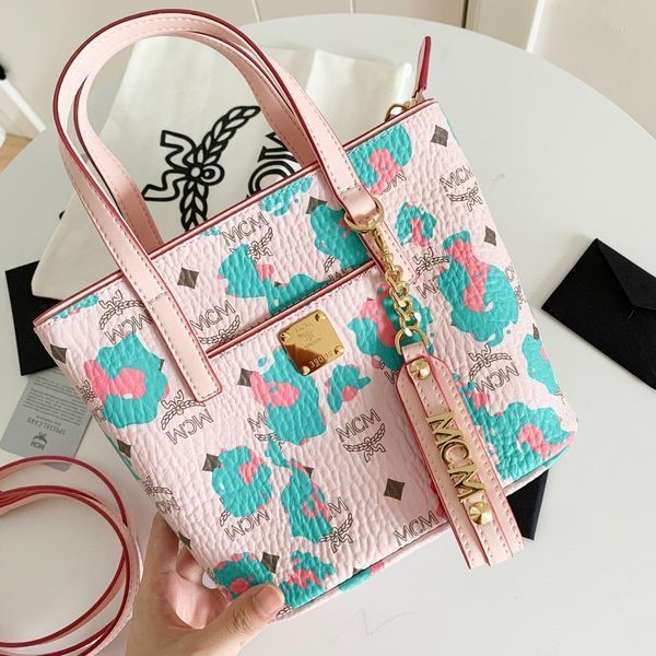 M*CM Top Bag 17*23*8cm