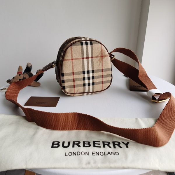 B*urberry Bag Top Quality 15*10*17cm