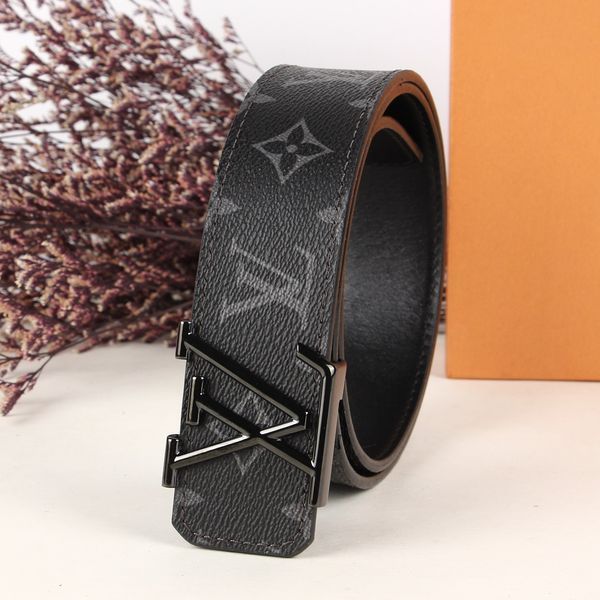 L*ouis V*uitton Belts Top Version