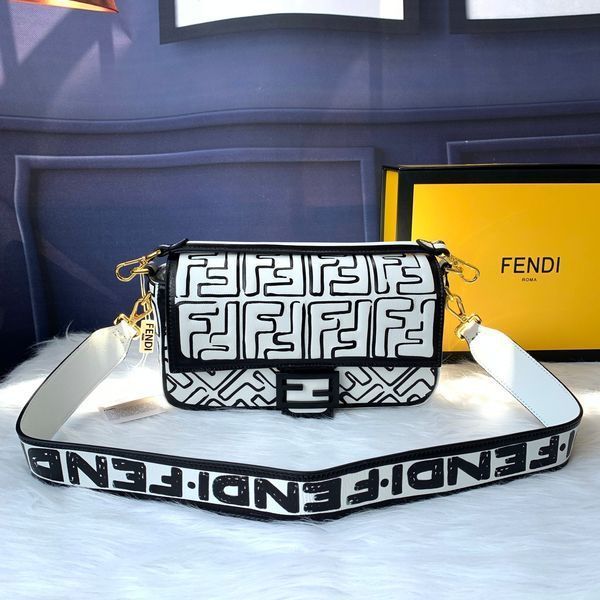 F*endi Top Bag 26*14*4cm