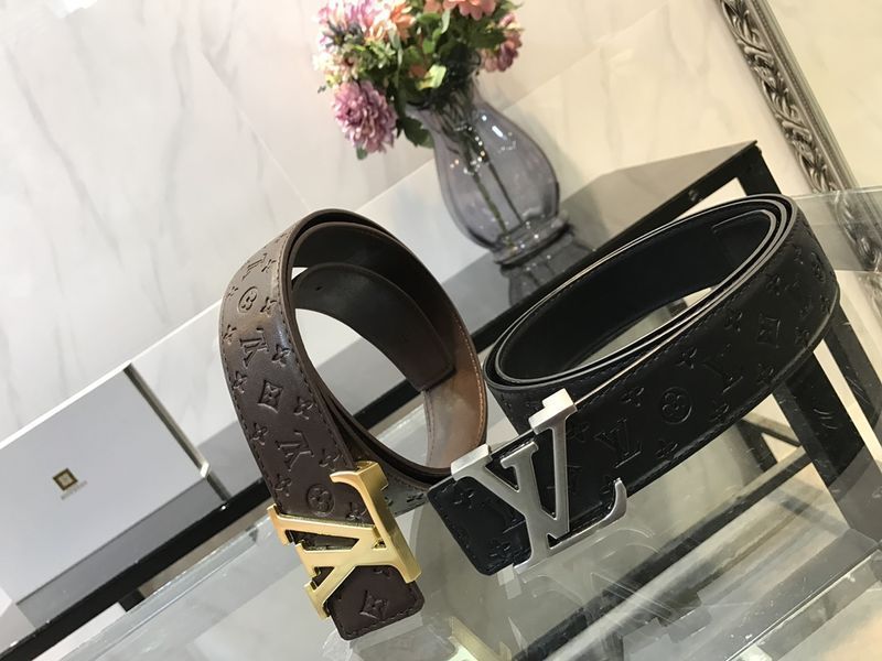 L*ouis V*uitton Belts Top Version