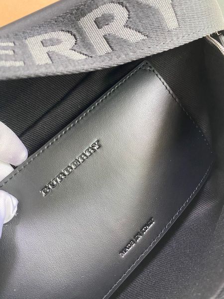 B*urberry Bag Top Quality